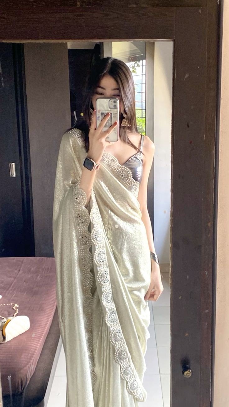 aesthetic saree girl dp aesthetic saree girl dp