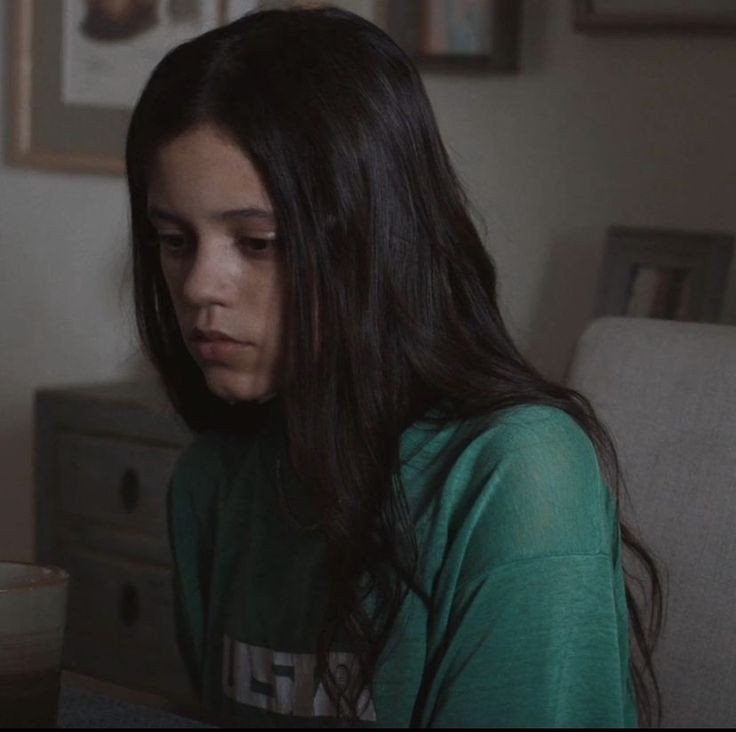beautiful sad girl dp beautiful sad girl dp