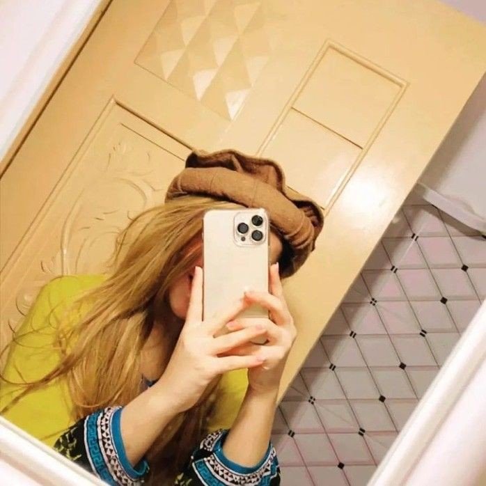 black mirror selfie dp boy black mirror selfie dp boy