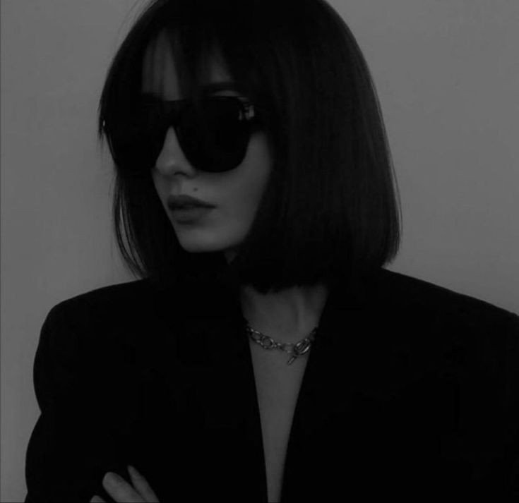 black pfp aesthetic girl black pfp aesthetic girl
