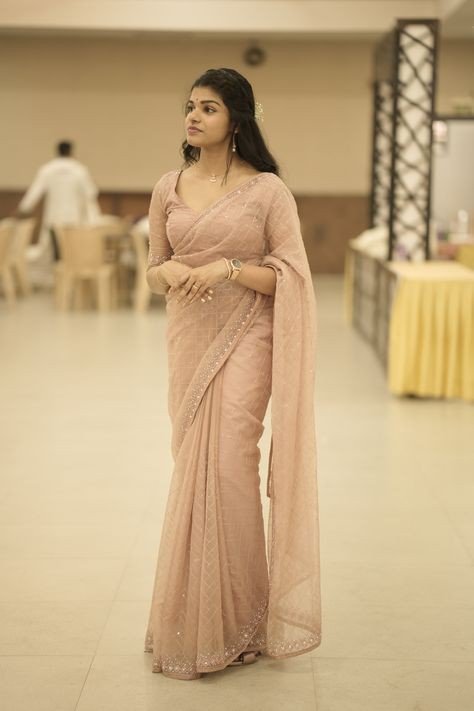 black saree dp cute girl black saree dp cute girl