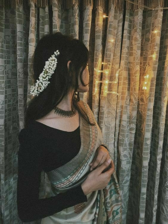 black saree girl dp hd for instagram black saree girl dp hd for instagram