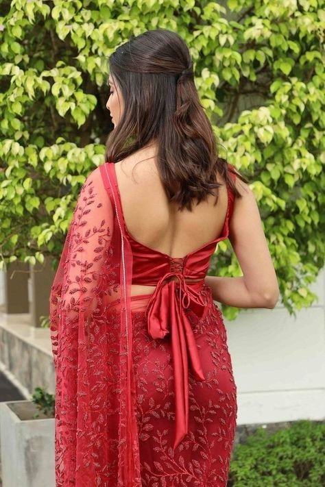 black saree girl dp new black saree girl dp new