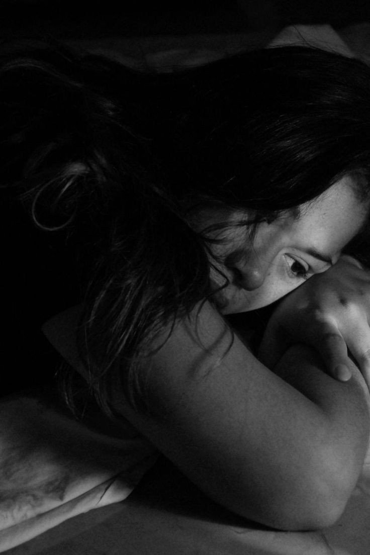 crying sad dp girl crying sad dp girl