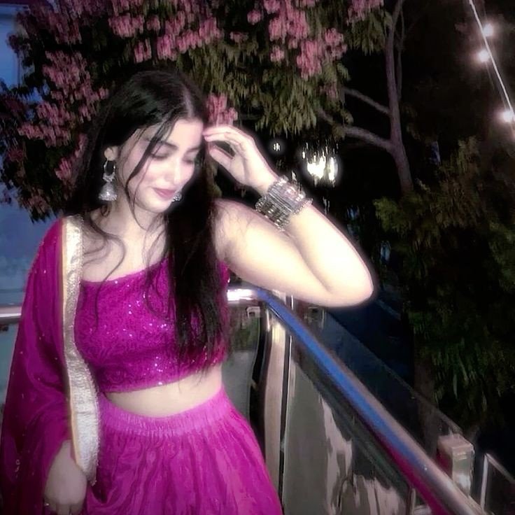 cute saree girl dp indian cute saree girl dp indian