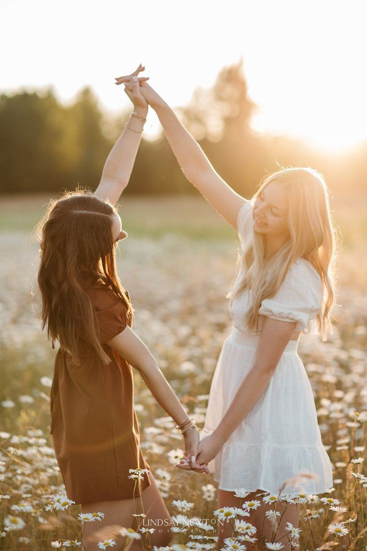 friends group dp aesthetic pinterest