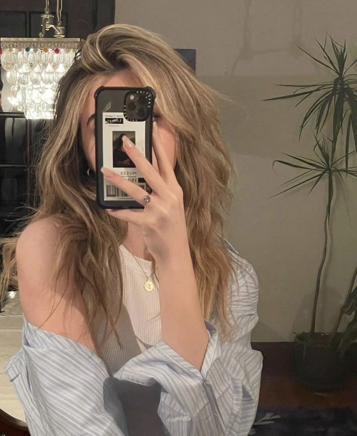 mirror selfie dp anime girl mirror selfie dp anime girl