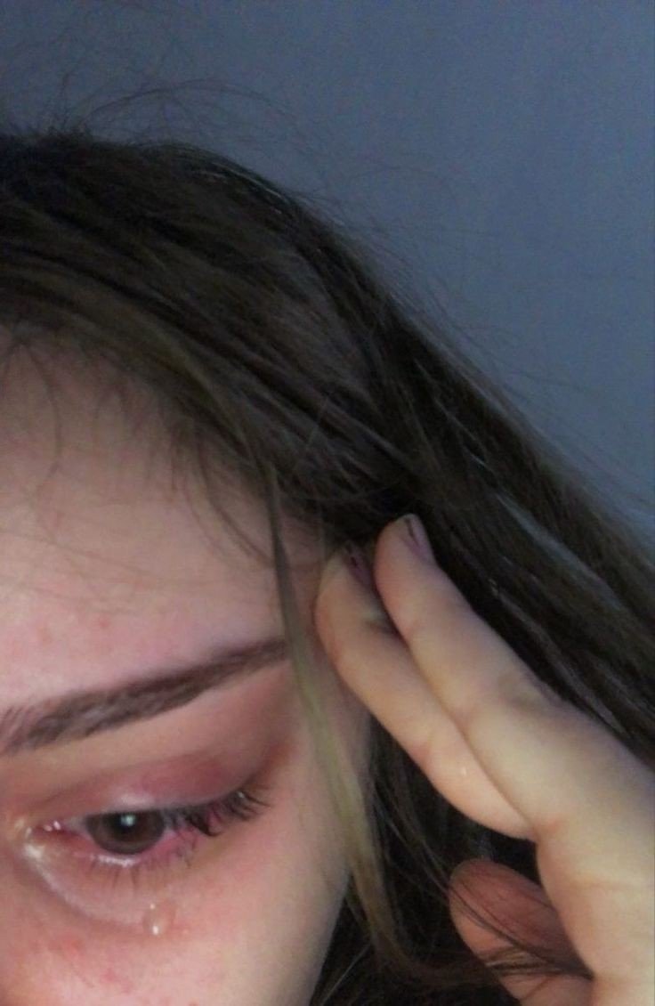 sad dp girl back side sad dp girl back side