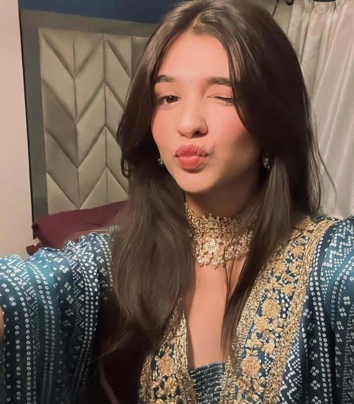 single girl attitude dp stylish for instagram in english single girl attitude dp stylish for instagram in english