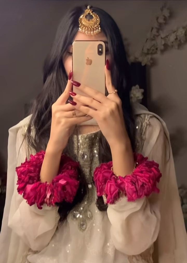 stylish attitude girls dp for instagram stylish attitude girls dp for instagram